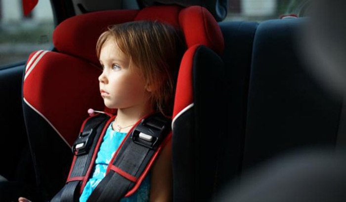 Майже половина дітей у Львові їздить у автівках без автокрісел