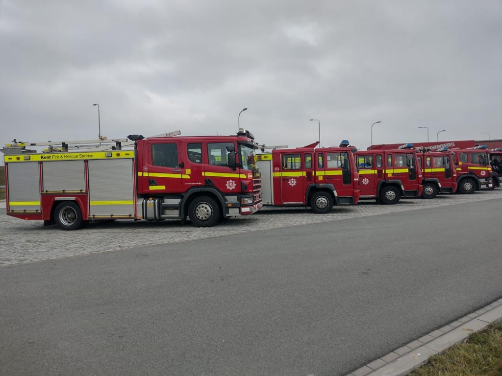 Британські рятувальники передали Україні сім пожежно-рятувальних автомобілів. Машини вже у Полтавській та Житомирській областях